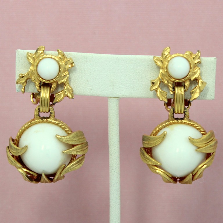 Front view of White (chalk Or Milk) Cabochons Earrings Clip