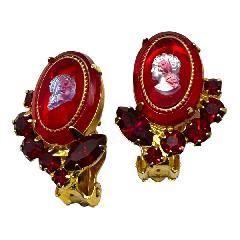 Red Cabochons Molded/Cut Earrings Clip