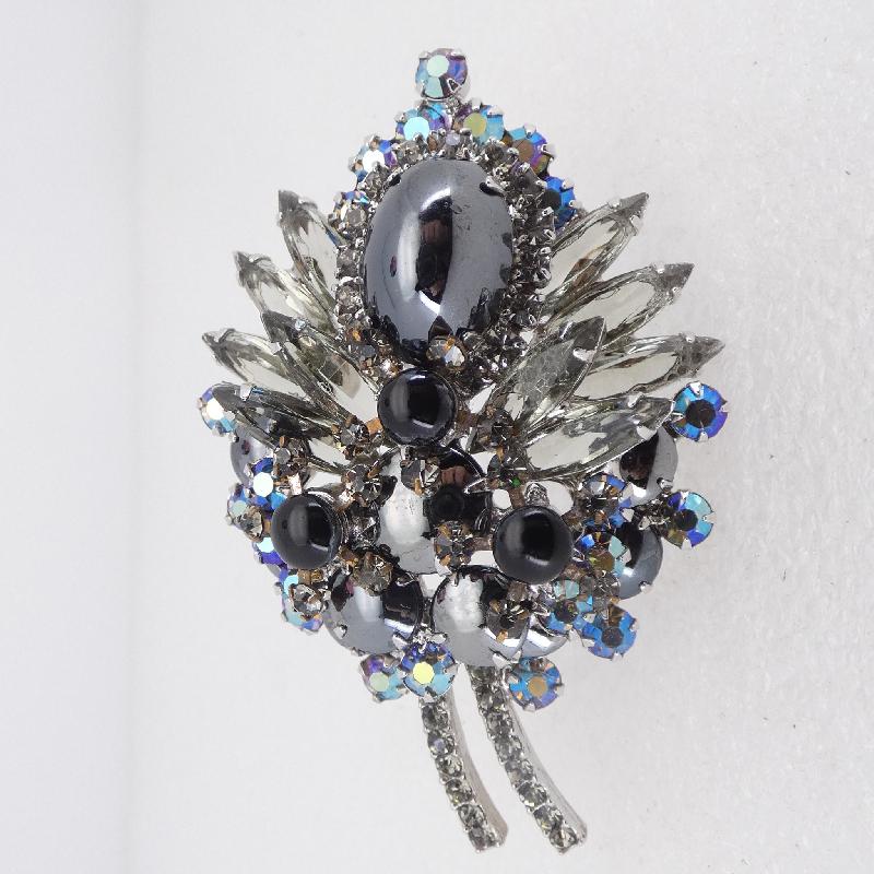 Front view of Hematite Cabochons Brooch