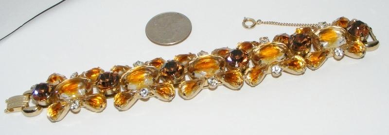 Front view of Topaz Oval Givre Bracelet 5 Link
