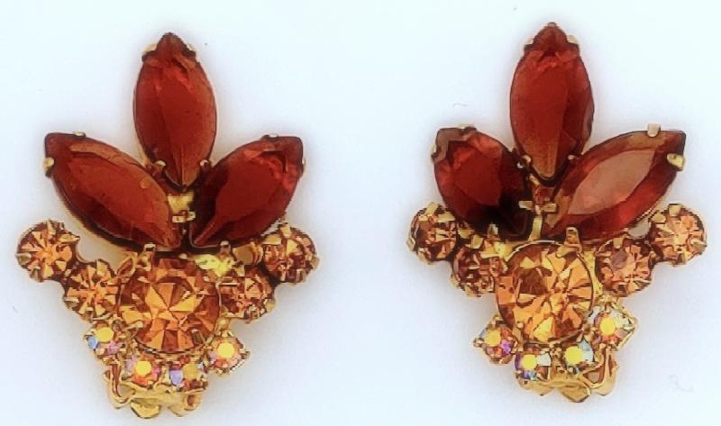 Front view of Topaz Navettes Earrings Clip
