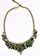 Green Oval Multi-Color/Shaded Necklace
