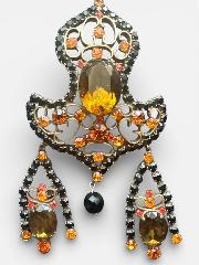 Multiple Colors Oval Pin Pendant