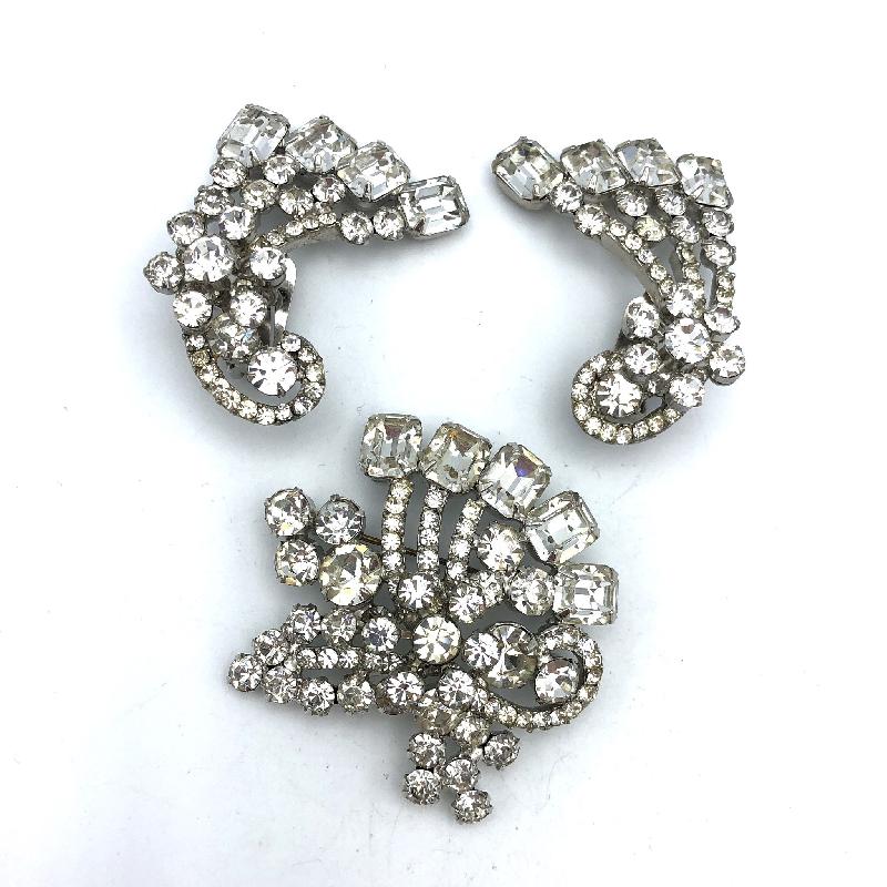 Front view of Clear Emerald Cut Brooch