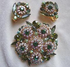 Green Navettes Earrings Clip