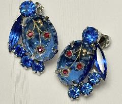 Blue Cabochons Molded/Cut Earrings Clip