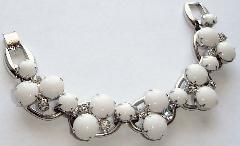 White (chalk Or Milk) Cabochons Bracelet 5 Link