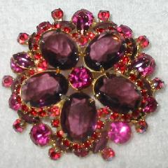 Purple (cardinal) Oval Brooch