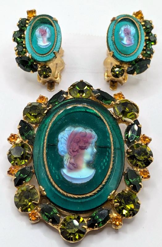 Front view of Green Cabochons Molded/Cut Brooch