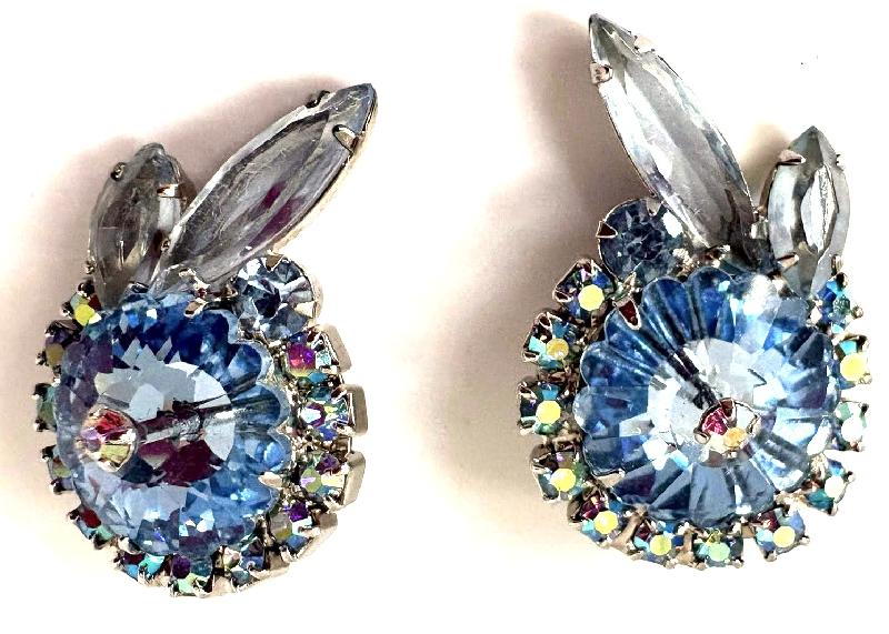 Front view of Blue Navettes Rivoli/Margarita Earrings Clip