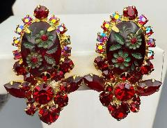 Red Cabochons Molded/Cut Earrings Clip