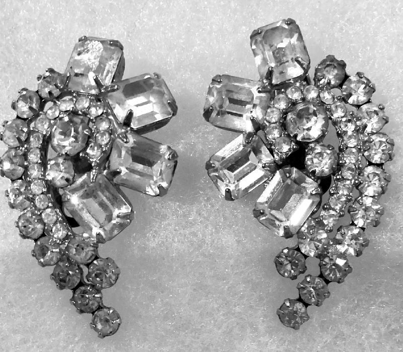 Front view of Clear Emerald Cut Earrings Clip