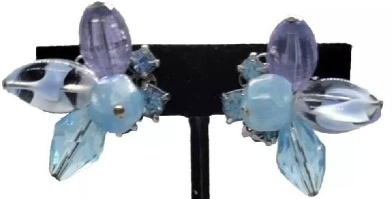 Front view of Blue Givre Earrings Clip