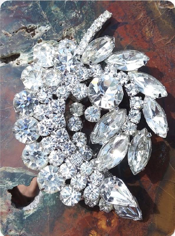 Front view of Clear Pear Brooch