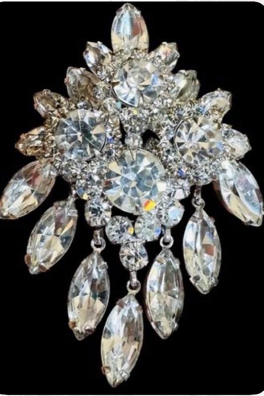 Front view of Clear Navettes Pin Pendant