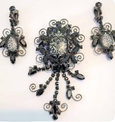 Black (jet) Cabochons Painted (hand/Transfer) Brooch