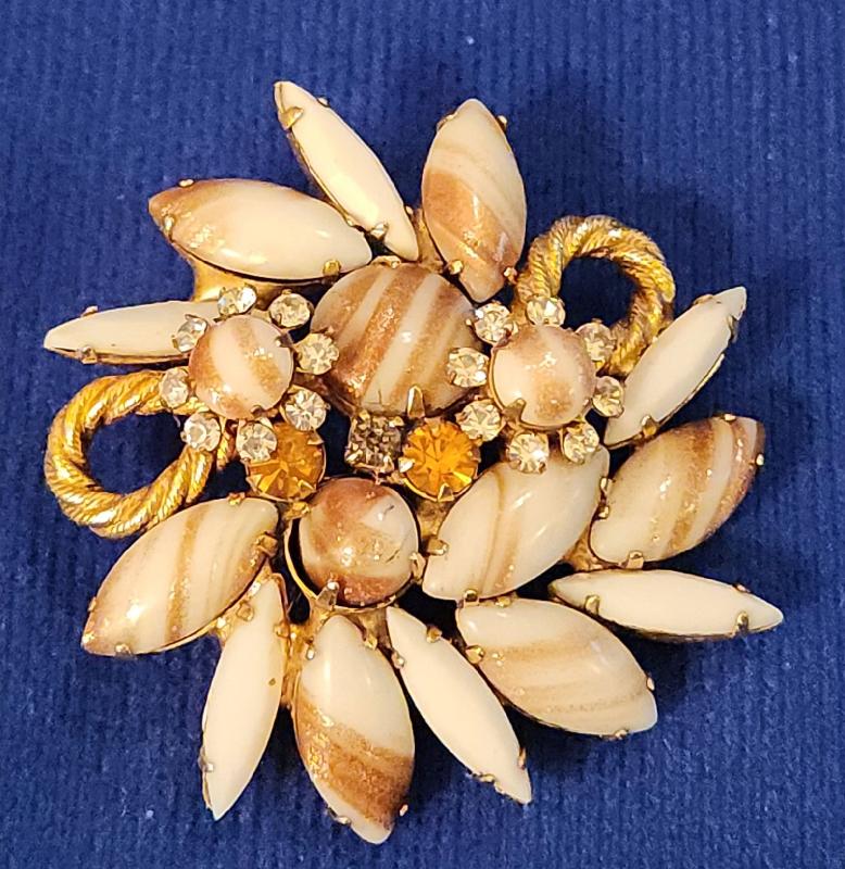 Front view of White (chalk Or Milk) Cabochons Striped Brooch