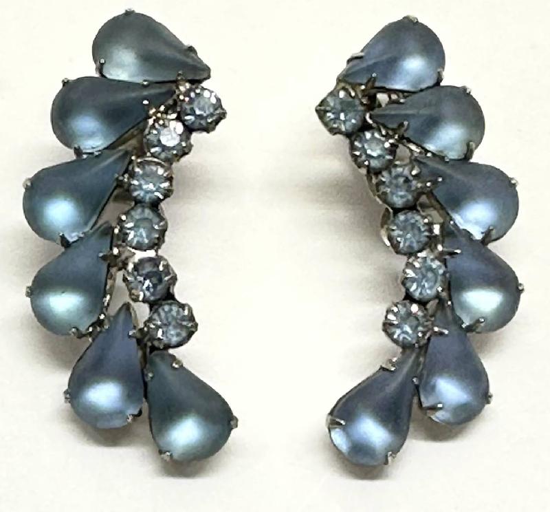 Front view of Blue Pear Frosted Earrings Clip