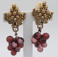 Purple (cardinal) Plastic Earrings Clip