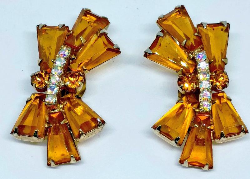 Front view of Topaz Keystones Earrings Clip