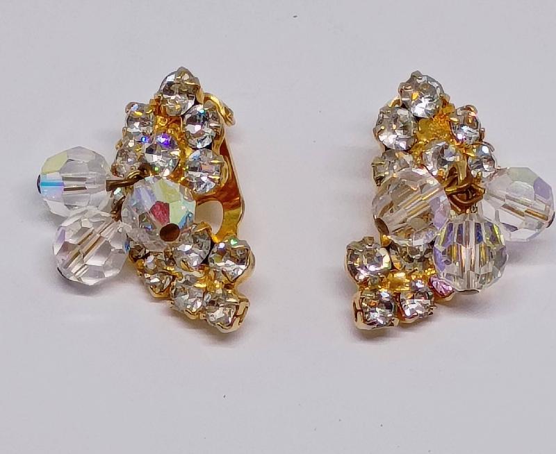 Front view of Clear Chatons Only Earrings Clip