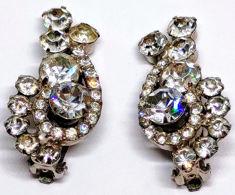 Front view of Clear Chatons Only Earrings Clip