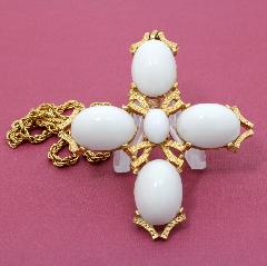 White (chalk Or Milk) Cabochons Plastic Pendant
