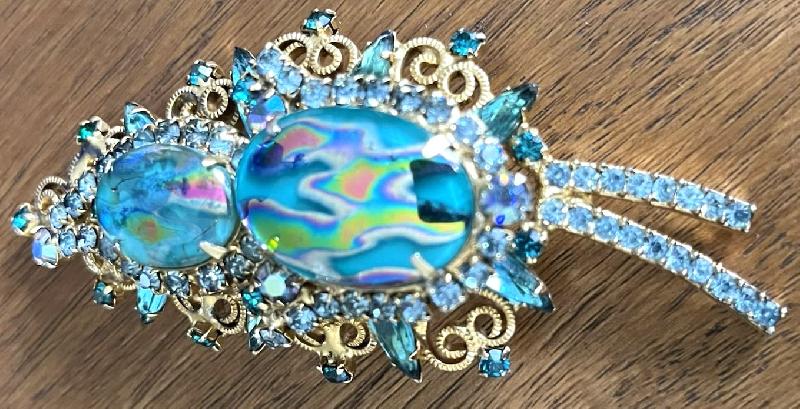 Front view of Turquoise Cabochons Multi-Color/Shaded Brooch