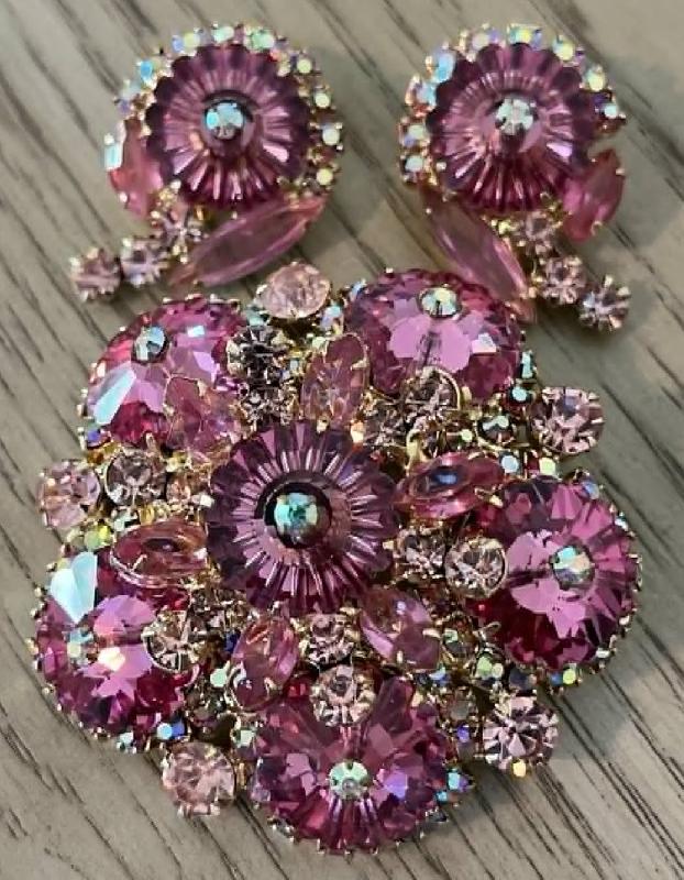 Front view of Pink Navettes Rivoli/Margarita Earrings Clip