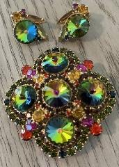 Multiple Colors Navettes Rivoli/Margarita Earrings Clip