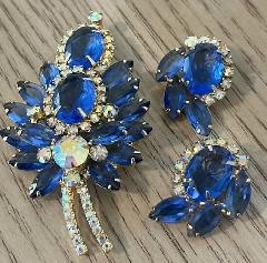 Blue Oval Brooch