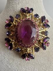 Purple (cardinal) Oval Brooch