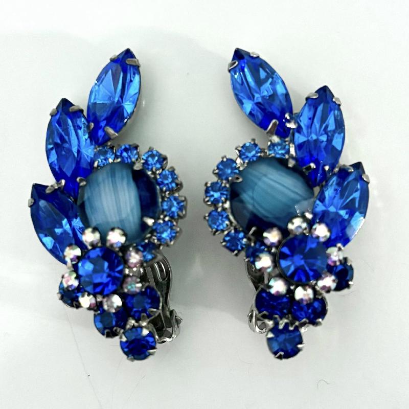 Front view of Blue Navettes Givre Earrings Clip