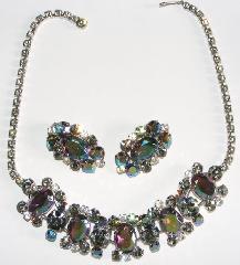 Gray (black Diamond) Oval Necklace