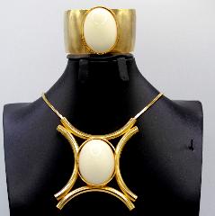 White (chalk Or Milk) Cabochons Plastic Necklace