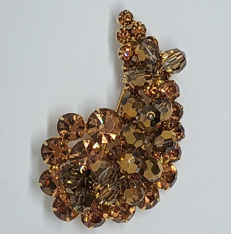 Front view of Topaz Chatons Only Brooch