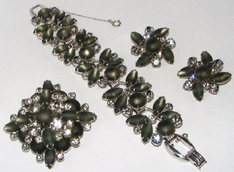 Front view of Gray (black Diamond) Navettes Frosted Brooch