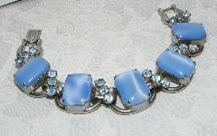 Blue Cabochons Bracelet 5 Link