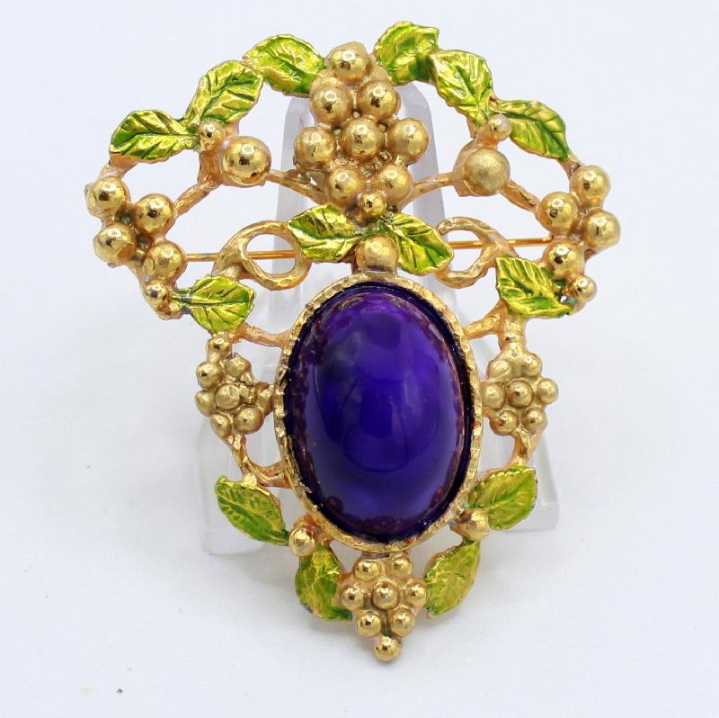 Front view of Purple (cardinal) Cabochons Plastic Brooch