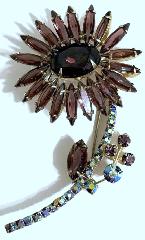 Purple (cardinal) Oval Brooch