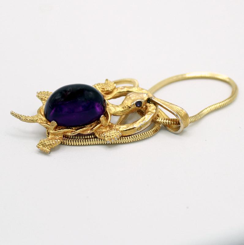 Front view of Purple (cardinal) Cabochons Plastic Pendant