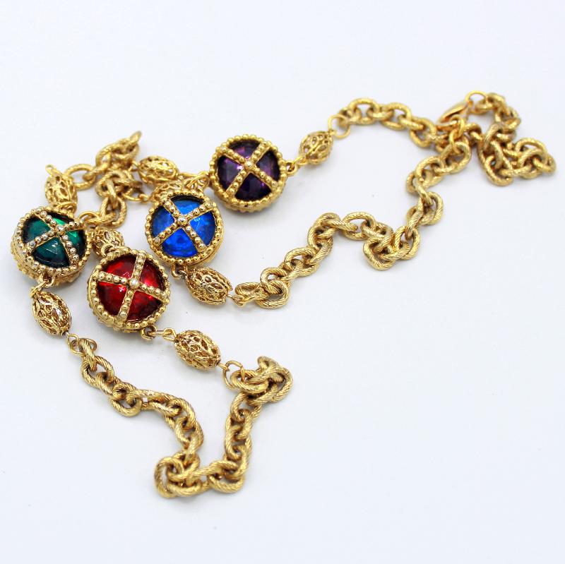 Front view of Multiple Colors Dentelle Necklace