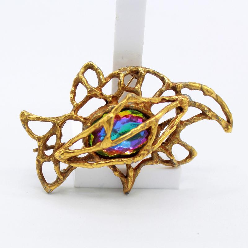 Front view of Multiple Colors Oval Multi-Color/Shaded Pin Pendant
