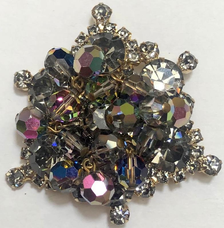 Front view of Gray (black Diamond) Chatons Only Brooch
