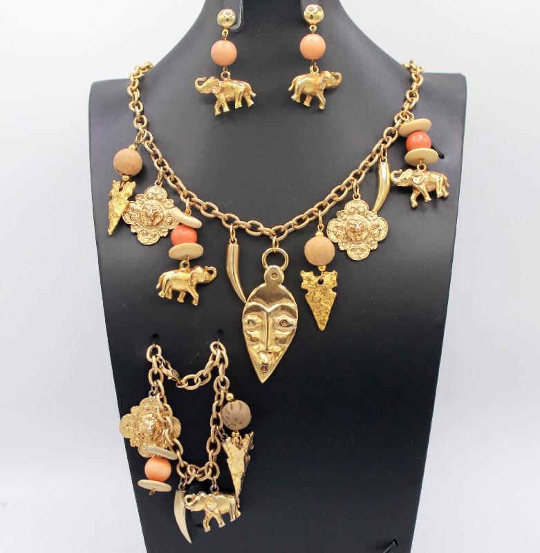 Front view of Orange Necklace