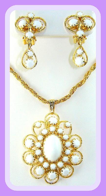 Front view of White (chalk Or Milk) Cabochons Pendant