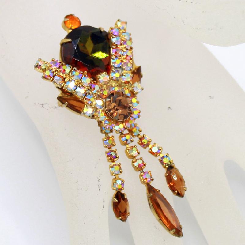 Front view of Fall Dentelle Multi-Color/Shaded Brooch