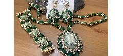 Green Cabochons Molded/Cut Necklace