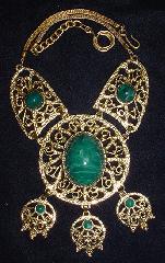 Green Cabochons Plastic Necklace