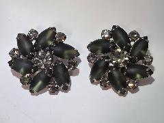 Green Cabochons Frosted Earrings Clip